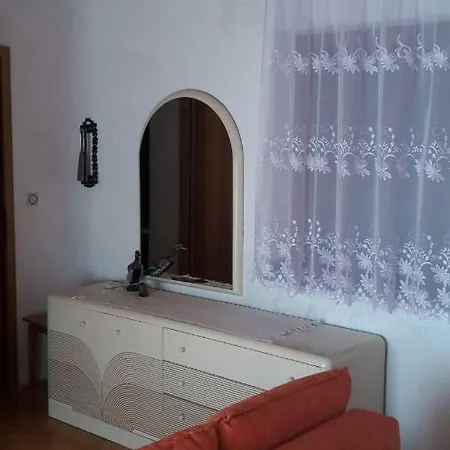 Judit Apartment *